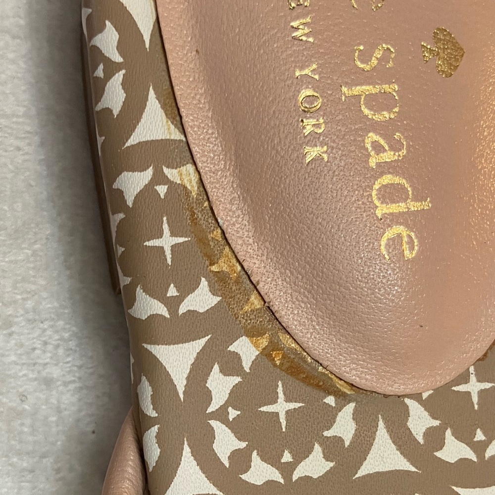 Kate Spade NY Bow Thong Sandals Pink Gold Logo Print Flip Flops Size 8 - Picture 3 of 8